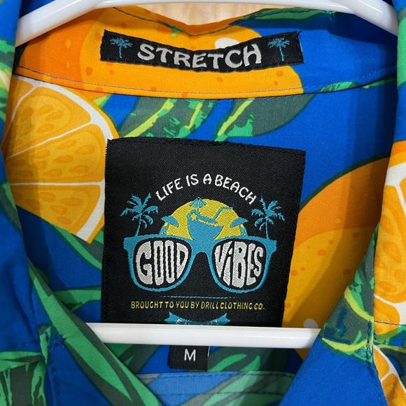 Men’s Hawaiian/Beach Button Down Shirt - Picture 3 of 4